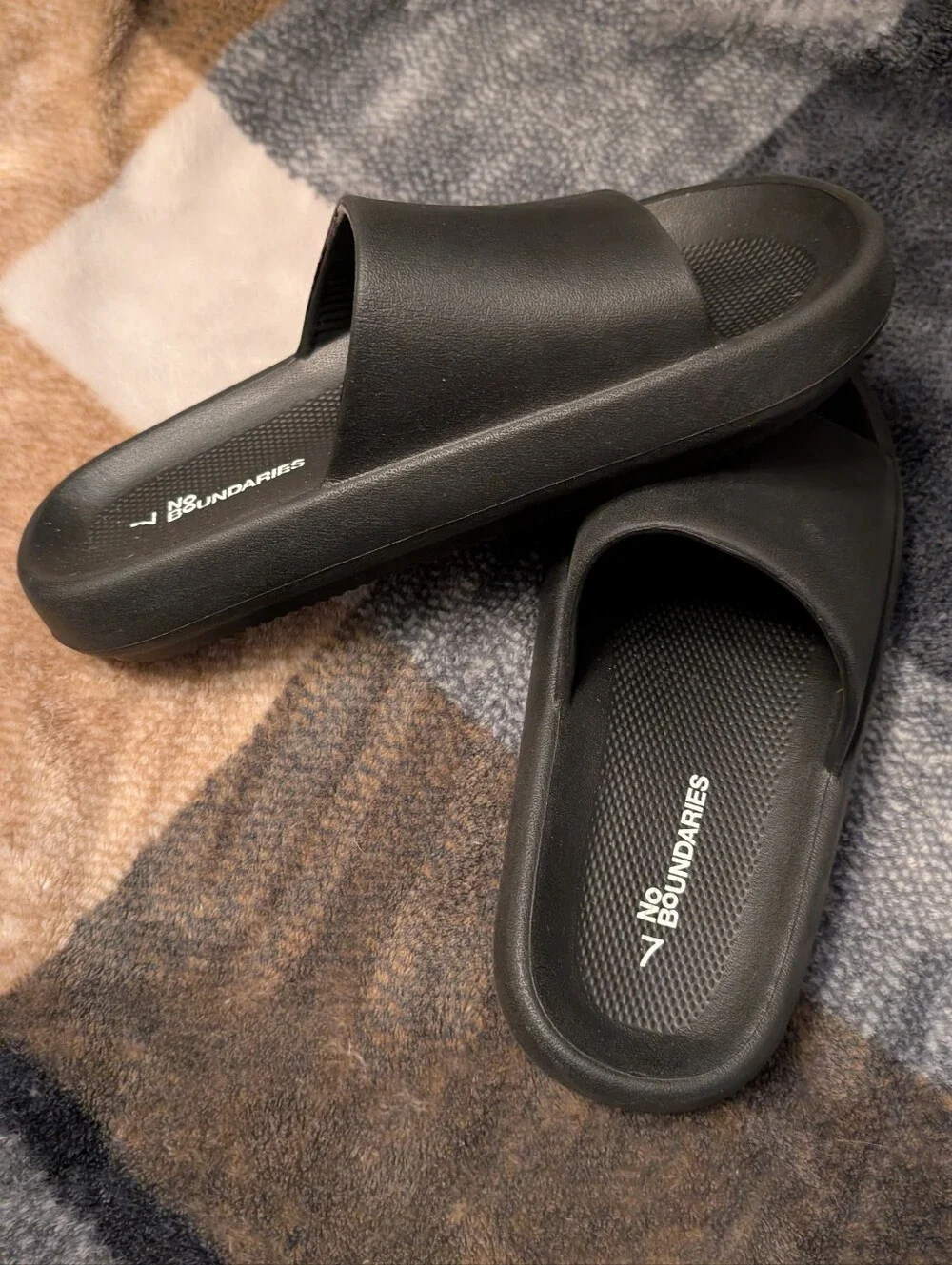 No Boundaries Black Foam Slide Sandals